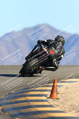 media/Jan-09-2022-SoCal Trackdays (Sun) [[2b1fec8404]]/Turn 12 Backside (130pm)/